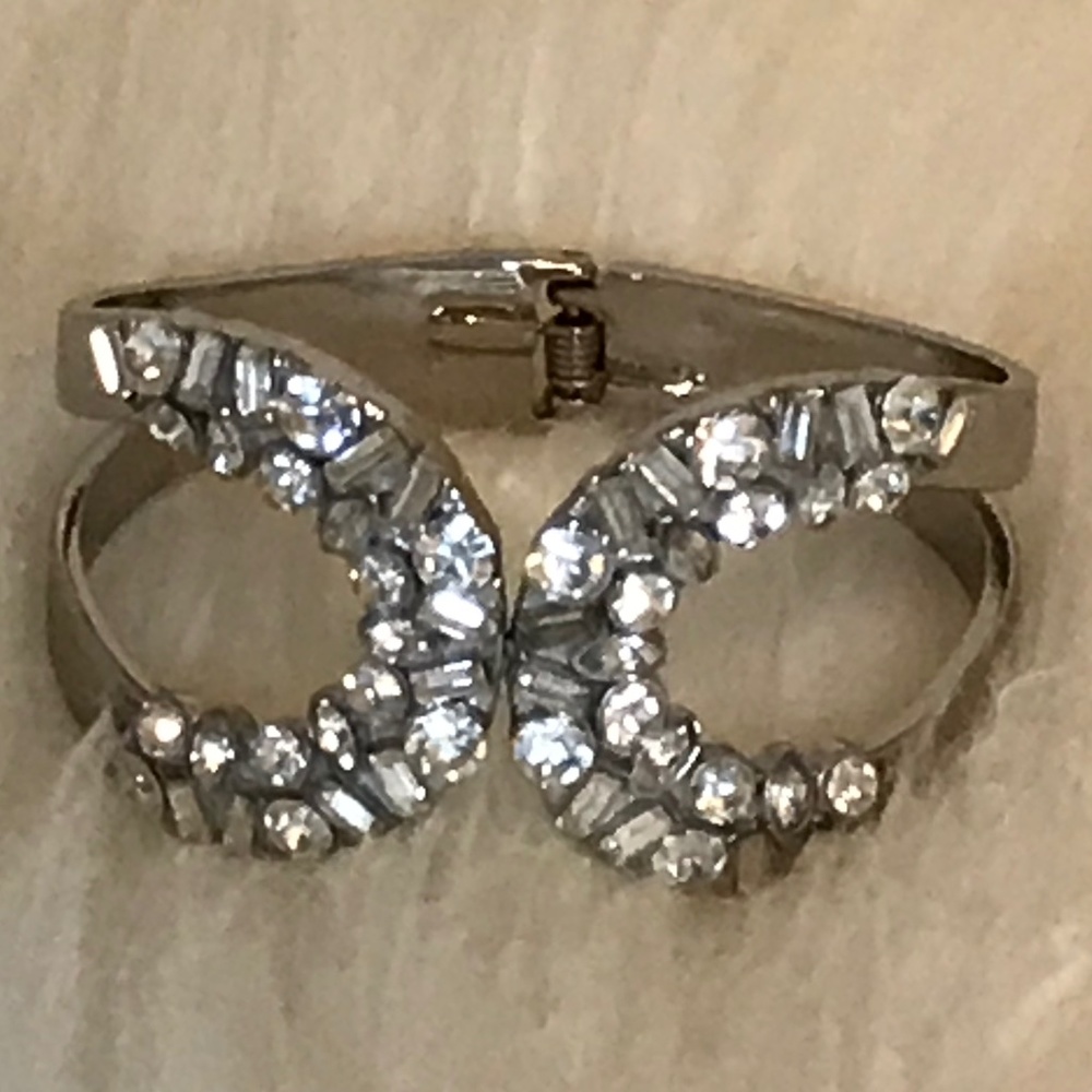 Silver Tone Clasp Cuff Bracelet With Rhinestone Design - Picture 10 of 11
